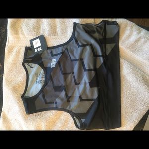 Coeur Sports Vapor Run Crop Top Size Lg NWT 🖤🤍